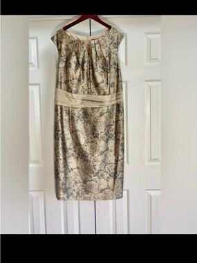 Ellen Tracy Beige Floral Midi Dress Size 24W